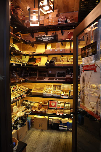 Liquor Store «Primo Liquors», reviews and photos, 4815 SW 148th Ave, Southwest Ranches, FL 33330, USA