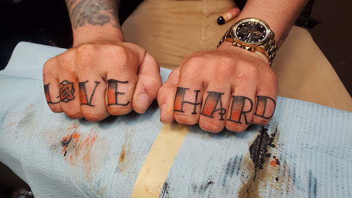 Tattoo Shop «HOWL», reviews and photos, 4160 S Cleveland Ave, Fort Myers, FL 33901, USA