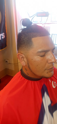 Barber Shop «Turning Headz Barber Studio», reviews and photos, 1019 E Carson, San Antonio, TX 78208, USA