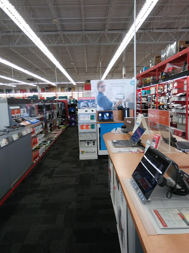 Office Supply Store «Staples», reviews and photos, 125 E Davis Dr, Terre Haute, IN 47802, USA