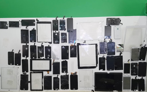 Cell Phone Store «Phone Medic Smart Device Repairs», reviews and photos, 45 Belmont Ave, Garfield, NJ 07026, USA