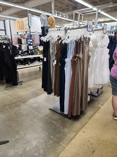 Clothing Store «Old Navy», reviews and photos, 2875 Market Center Dr, Rockwall, TX 75032, USA