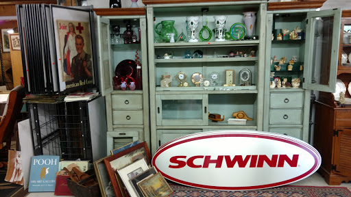 Flea Market «The Douglas Flea Market», reviews and photos, 436 NE Main St, Douglas, MA 01516, USA