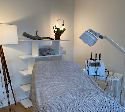 Feed Your Skin studio - Facials, Body Treatments, LED light therapy, Microneedling