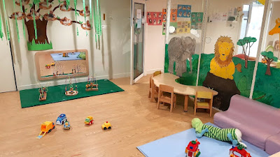 Les Petits Chaperons Rouges à Paris