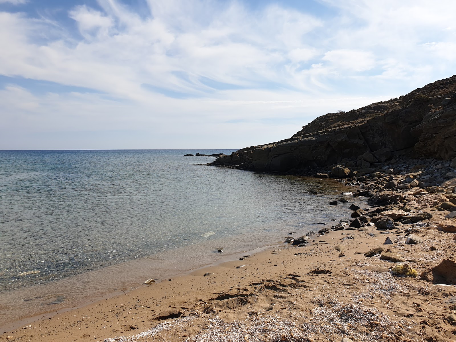 Foto av Prasonisiou Beach med blå rent vatten yta