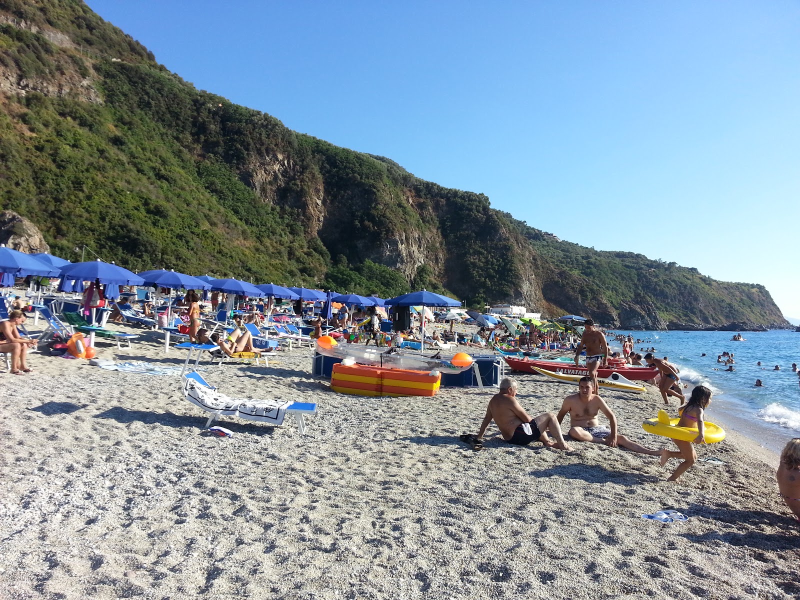 Foto av Spiaggia Tonnara di Palmi delvis område resort