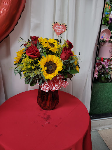 Florist «Baldwin Park Flowers & Gifts», reviews and photos, 14358 Ramona Blvd, Baldwin Park, CA 91706, USA