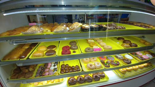 Park Place Donuts, 4515 Matlock Rd # 115, Arlington, TX 76018, USA, 
