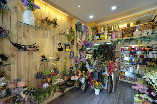 Xpression Florist & Gift Shop