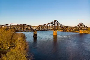 Bridgewater Crossing image