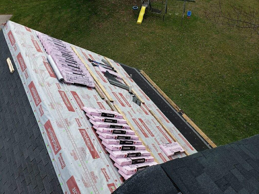 Roofing Contractor «West Michigan Roofing & Construction», reviews and photos, 3736 West River Dr NE, Comstock Park, MI 49321, USA