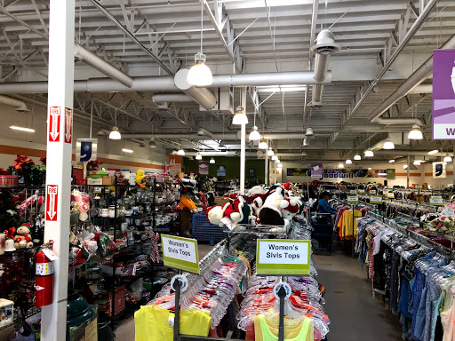 Thrift Store «Arizona Ave & Pecos Goodwill Retail Store & Donation Center», reviews and photos