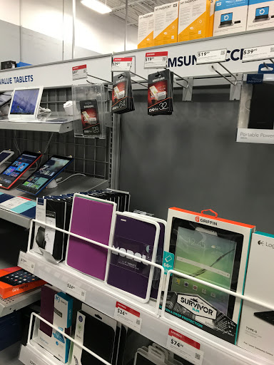 Electronics Store «Best Buy», reviews and photos, 3435 Princeton Rd, Hamilton, OH 45011, USA