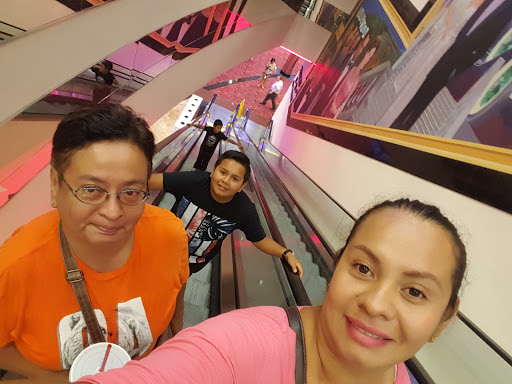 Movie Theater «Edwards Greenway Grand Palace 24 & RPX», reviews and photos, 3839 Weslayan St, Houston, TX 77027, USA