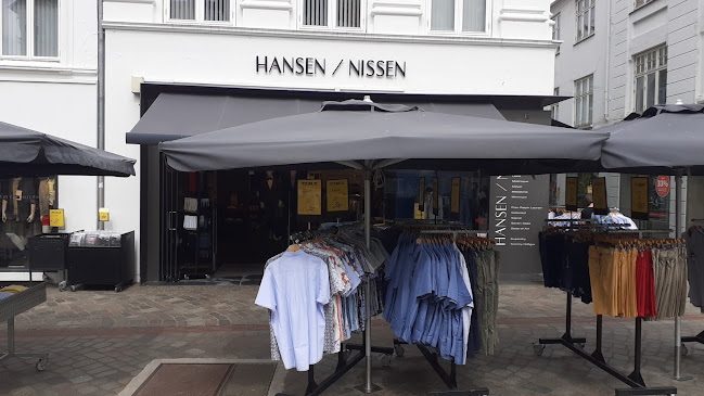 http://www.hansenognissen.dk/