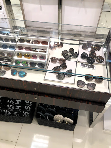 Fashion Accessories Store «Michael Kors», reviews and photos, 20-A Killingworth Turnpike #430, Clinton, CT 06413, USA