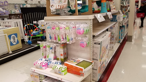 Department Store «Target», reviews and photos, 18855 N Market Pl Dr, Aurora, OH 44202, USA