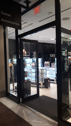 Clothing Store «GUESS Factory», reviews and photos, 12801 W Sunrise Blvd #631, Sunrise, FL 33323, USA
