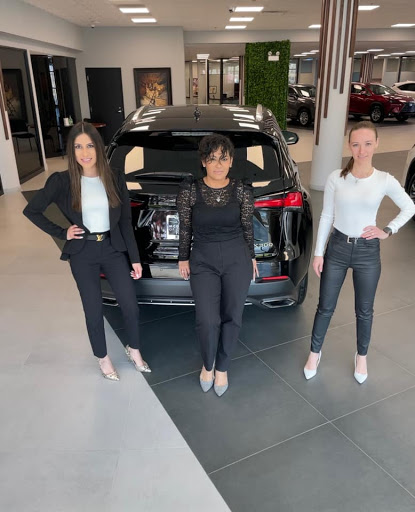 Lexus Dealer «McGrath Lexus of Chicago», reviews and photos, 1250 W Division St, Chicago, IL 60642, USA