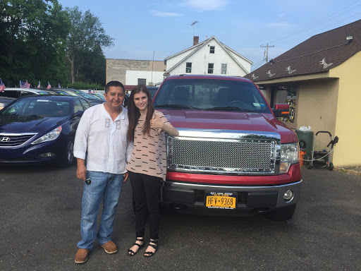 Used Car Dealer «Huntington Auto Mall», reviews and photos, 493 E Jericho Turnpike, Huntington Station, NY 11746, USA