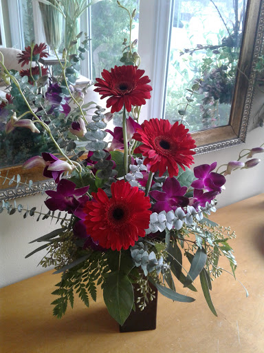 Florist «Starclaire House of Flowers Florist», reviews and photos, 1421 Emerywood Dr, Charlotte, NC 28210, USA