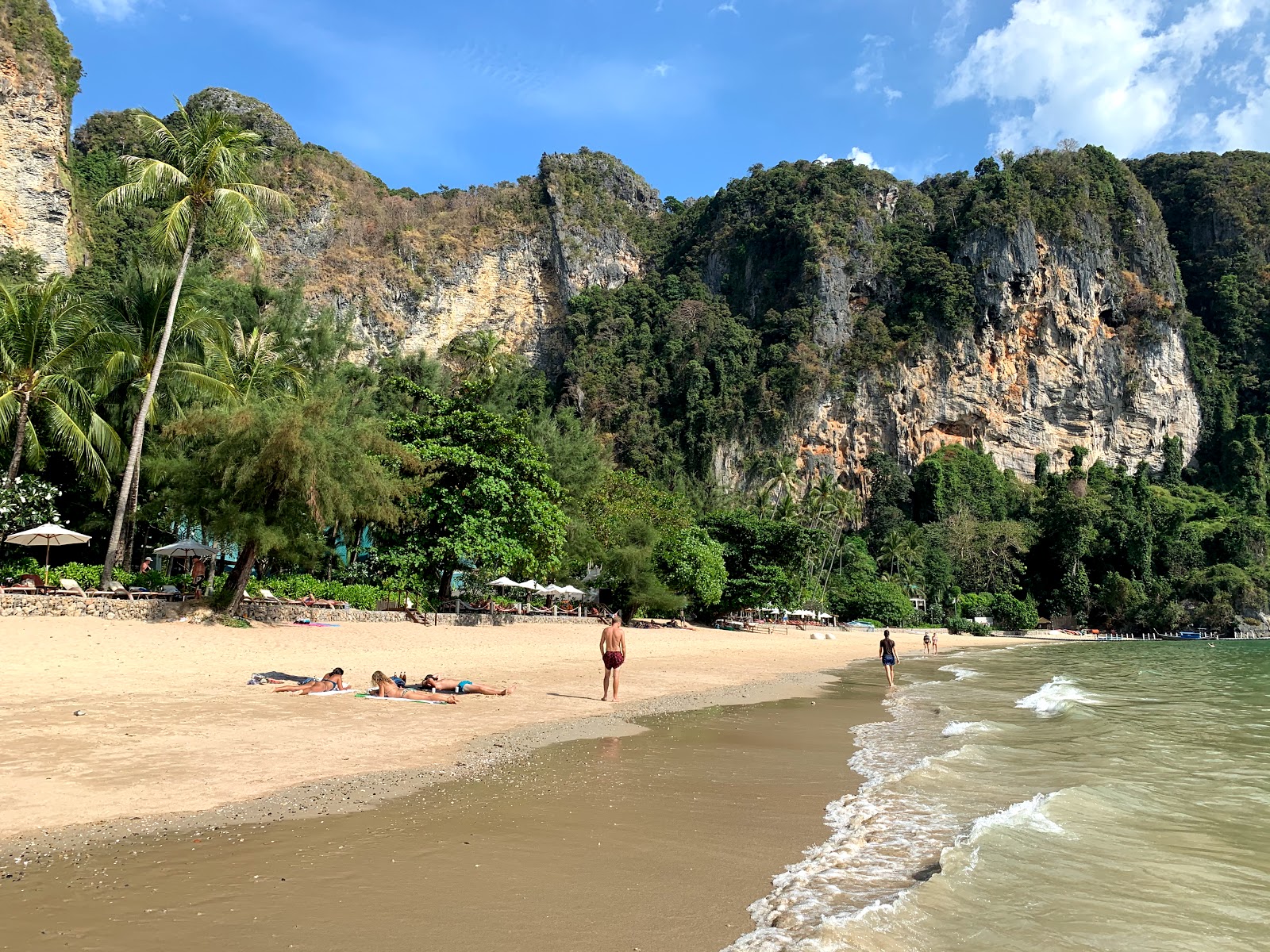 Pai Plong Beach'in fotoğrafı ve yerleşim