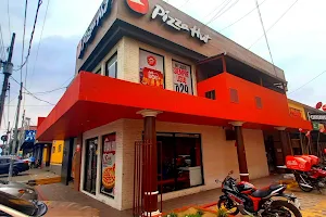 Pizza Hut Domicilio Plaza Ciani Xela image