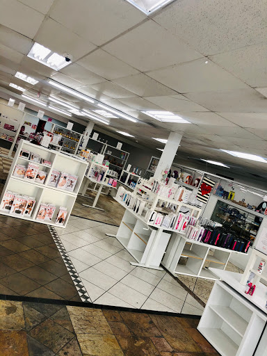 Lingerie Store «Katz Stores - West Road», reviews and photos, 9820 North Fwy B, Houston, TX 77037, USA