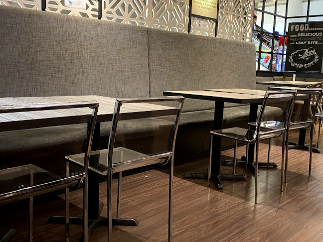 Opening hours for Streats (City Square Mall)