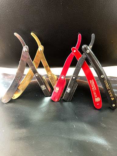 Barber Shop «Floyds Barber Shop», reviews and photos, 107 W Sale St, Tuscola, IL 61953, USA