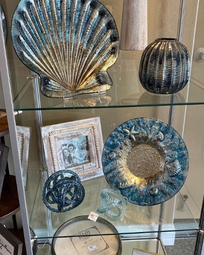 Collectibles Store «Classic Boutique & Gallery», reviews and photos, 2678 Bayshore Blvd, Dunedin, FL 34698, USA