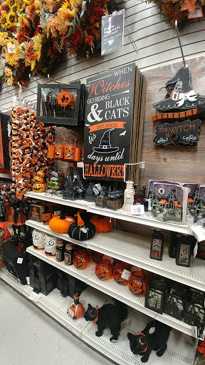 Craft Store «Michaels», reviews and photos, 25 Hazard Ave, Enfield, CT 06082, USA