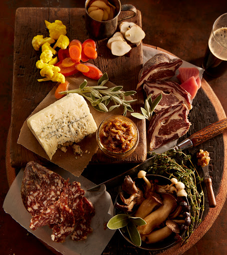 Caterer «Chowgirls Killer Catering», reviews and photos, 336 Hoover St NE, Minneapolis, MN 55413, USA