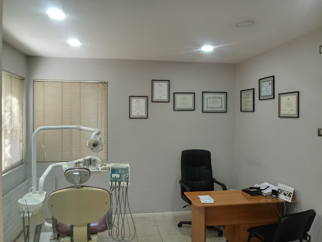 Centro Odontológico Aníbal Pinto - Dentista