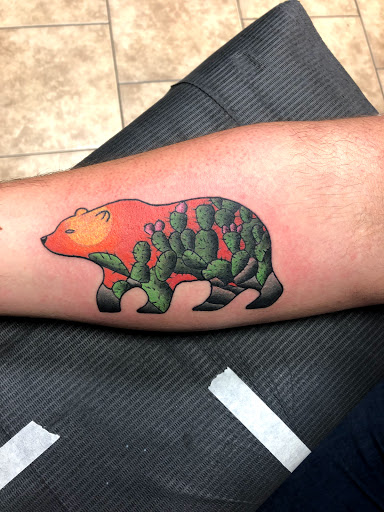 Tattoo Shop «Delta Art & Tattoo», reviews and photos, 2223 Railroad Ave, Pittsburg, CA 94565, USA