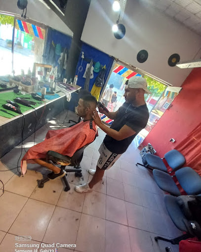 Barber Black peluquería