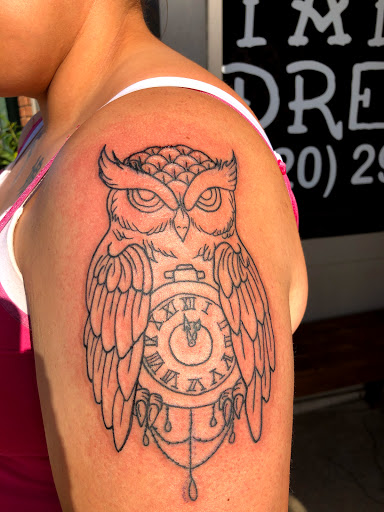 Explore moon tattoo ideas for guys, creative tattoo ideas in Berlin, available at Tattoo Drews