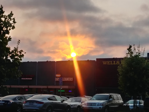 Shopping Mall «Foothill Square Shopping Center», reviews and photos, 10700 MacArthur Blvd #200, Oakland, CA 94605, USA