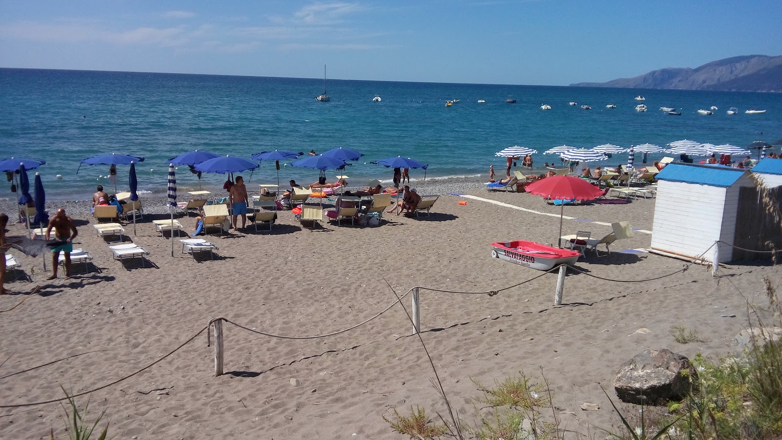 Perla beach'in fotoğrafı plaj tatil beldesi alanı