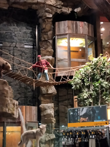 Sporting Goods Store «Bass Pro Shops», reviews and photos, 6425 Daniel Burnham Dr, Portage, IN 46368, USA