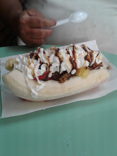 Ice Cream Shop «Rustic Scoops», reviews and photos, 162 Locust St, Dayton, TN 37321, USA