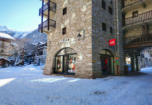 Photo n°13 de Millet Expert Shop à Val-d'Isère ()
