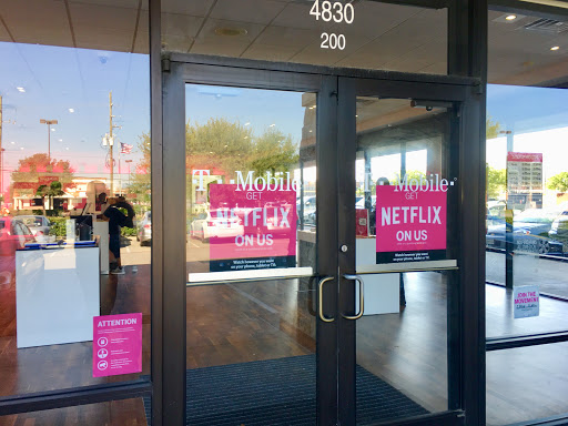 Cell Phone Store «T-Mobile», reviews and photos, 4830 Wilson Rd #200, Humble, TX 77396, USA