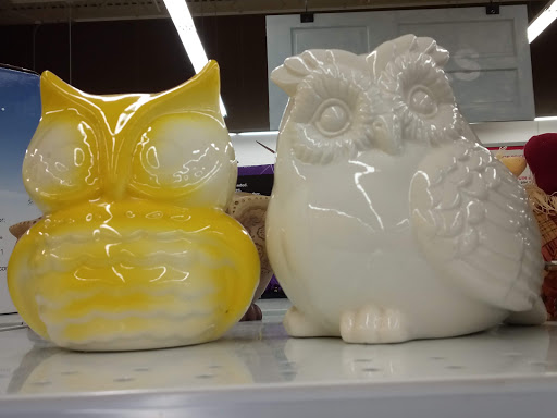 Shopping Mall «Parkway Square Shopping Center», reviews and photos, 16876 Southcenter Pkwy, Tukwila, WA 98188, USA