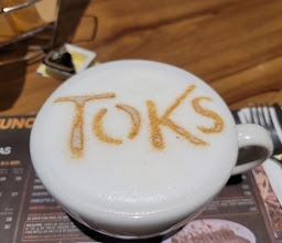Toks Zaragoza photo