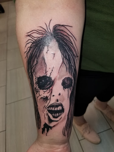 Explore ankle tattoo ideas for women, creative tattoo ideas in Fairview Heights, available at Inkwell Tattoos