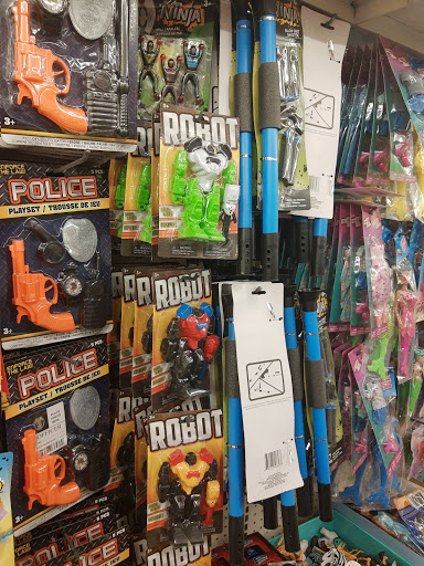 Dollar Store «Dollar Tree», reviews and photos, 6140 Rose Hill Dr, Alexandria, VA 22310, USA