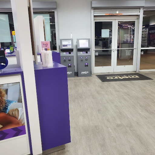 Cell Phone Store «MetroPCS Corporate Store», reviews and photos, 4410 Century Blvd, Pittsburg, CA 94565, USA