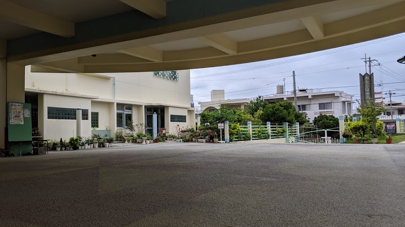沖縄カトリック小学校